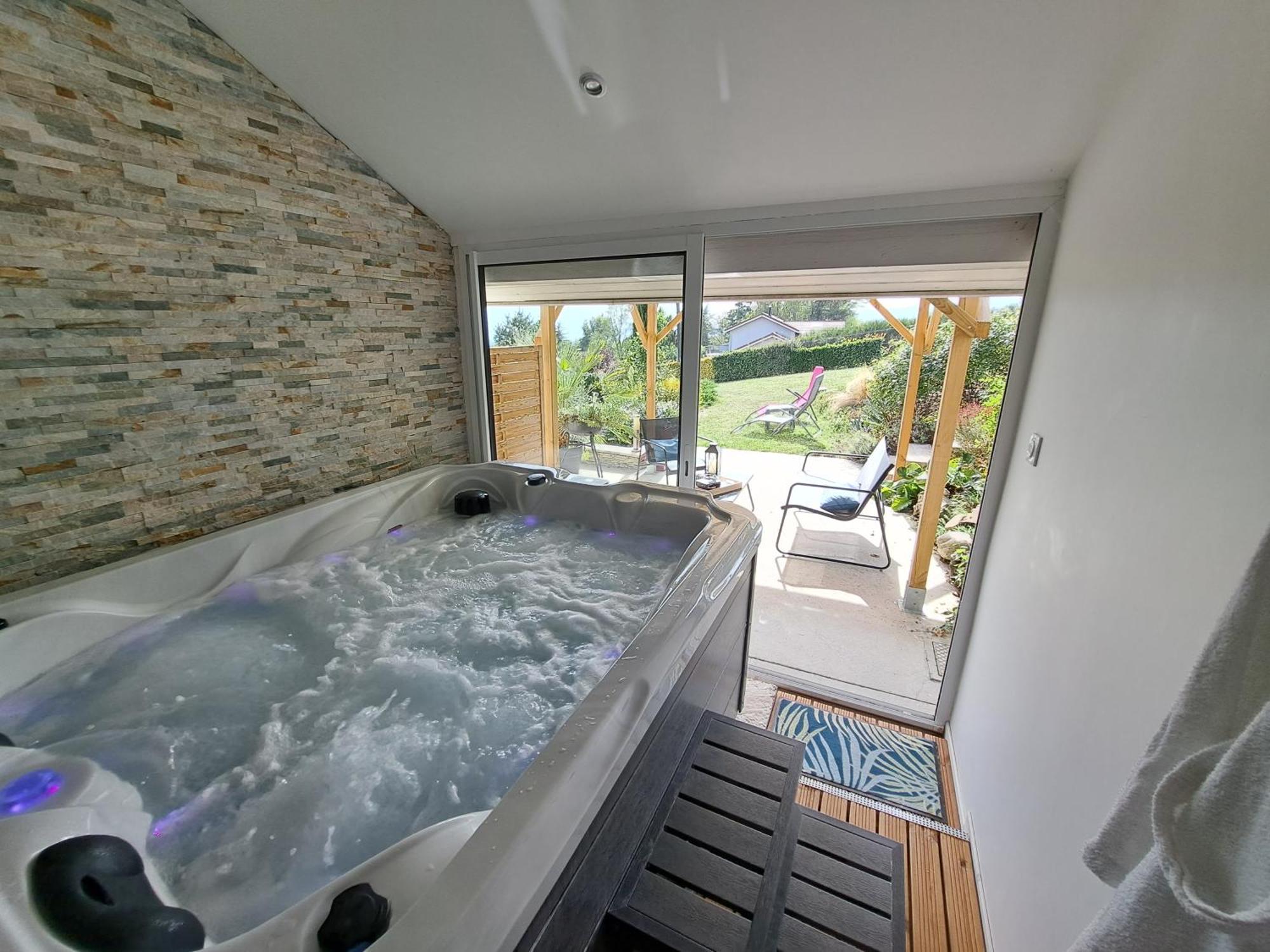 Adorelys Sejour Bien Etre - Spa Et Massage Saint-Cassien  Ngoại thất bức ảnh